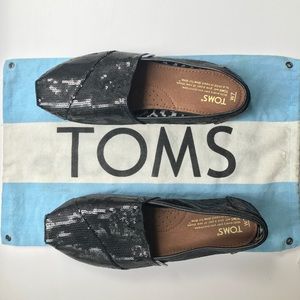 NWOT Black Sequins Toms
